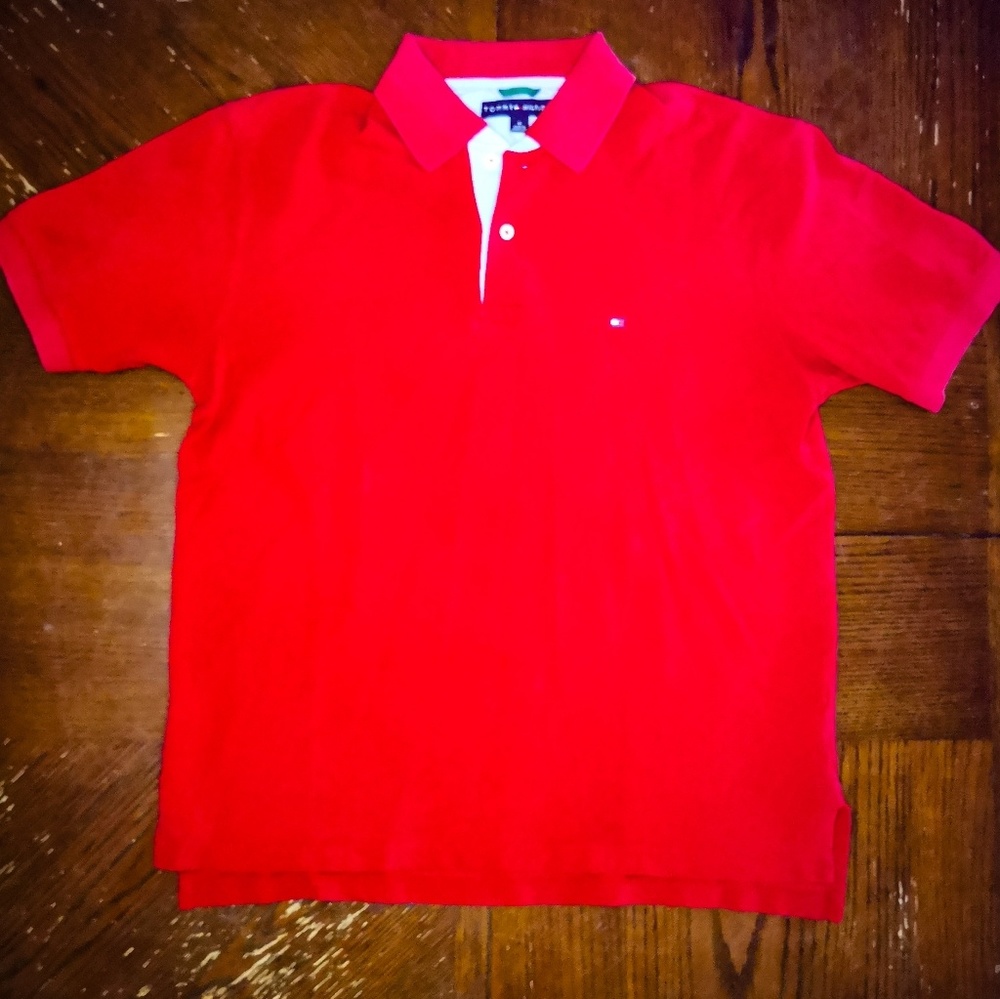 Tommy Hilfiger red polo light blue collar details
